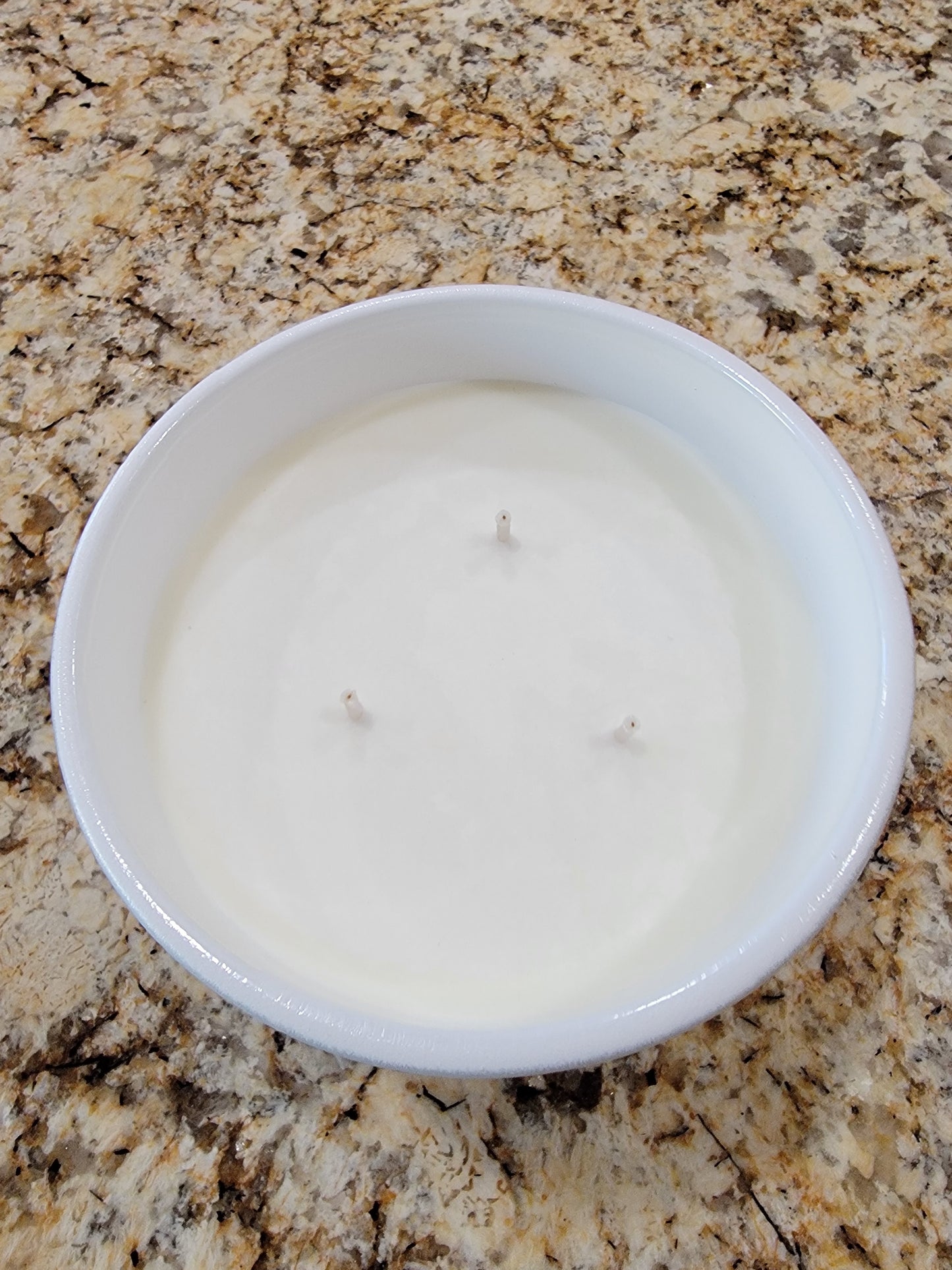 Red Leaf Home Island Reef Scented Candle, 3 wicks (Pineapple Guava Coconut) 11 Oz - Avenue Treasures